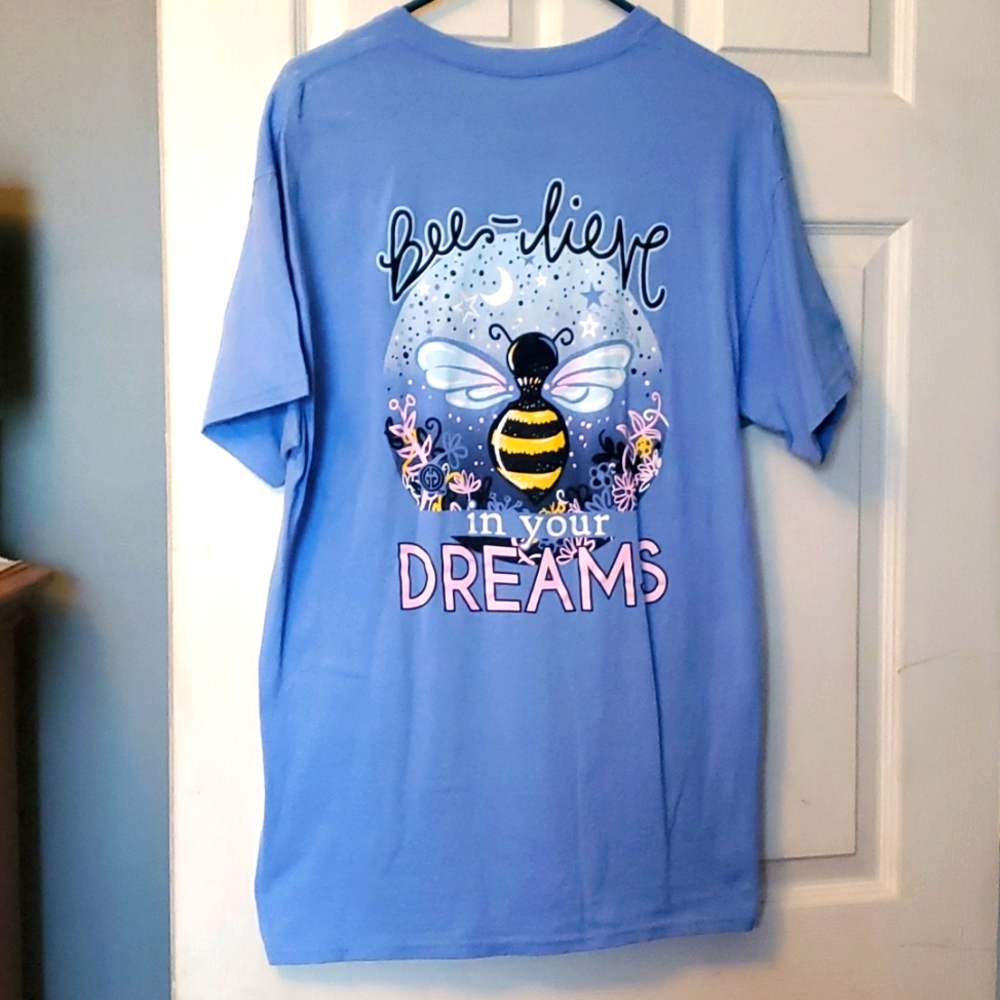 Girlie Girl Bee T shirt. Size L